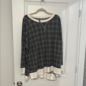 NWT Honeyme Gray and Black Long Sleeve Set